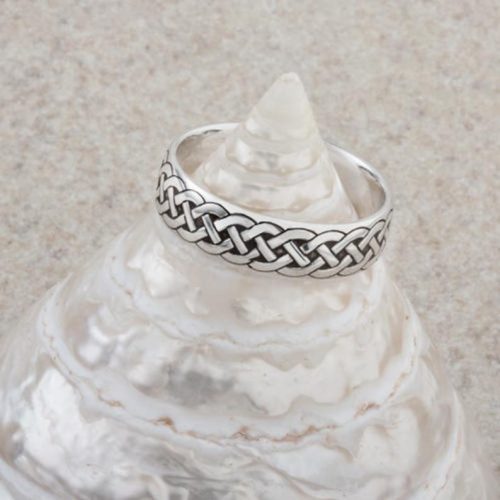 Celtic weave designed ring